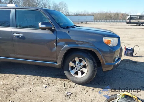 2013 Toyota 4Runner Sr5 from USA, damaged, VIN JTEBU5JR0D5118254